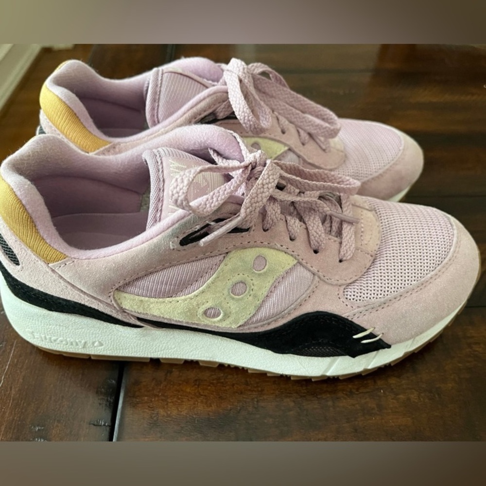 Saucony Sneakers
